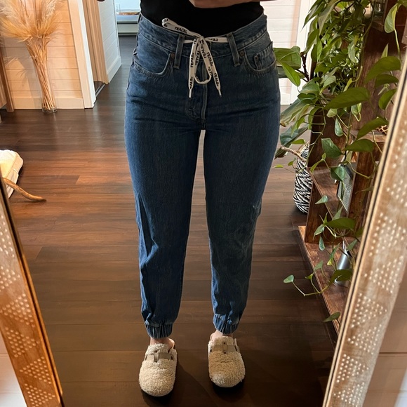 Levi Jean Joggers - Picture 1 of 4